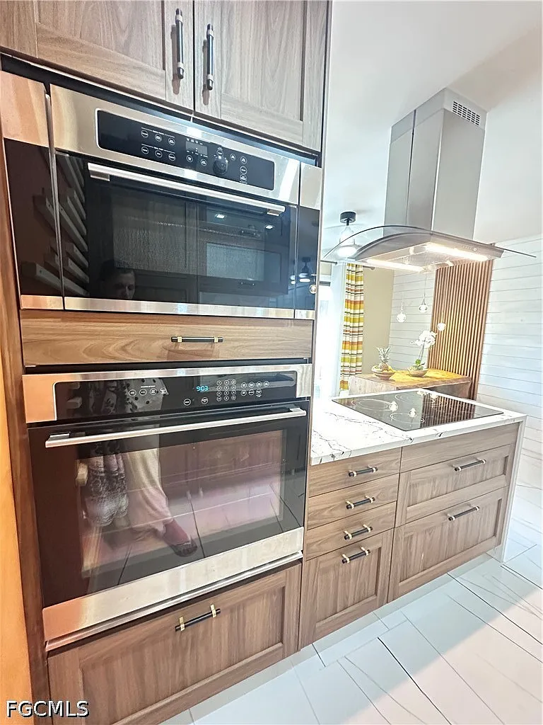 2 bed, 2.0 bath, 1037 sqft, $3,000 — Photo 3