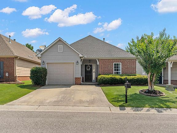 3rd image of 1049 Fairbank Ln