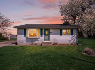 280 Somerset Dr, Cement City, MI 49233