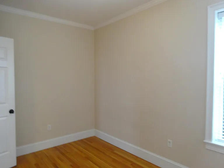 779 E 5th St #3 — Photo 5