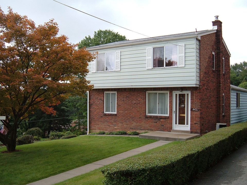 1st image of 842 Newport Dr
