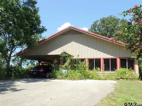 4th image of 2661 County Road 2700