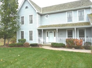26003 W Laurel Ct, Wauconda, IL 60084