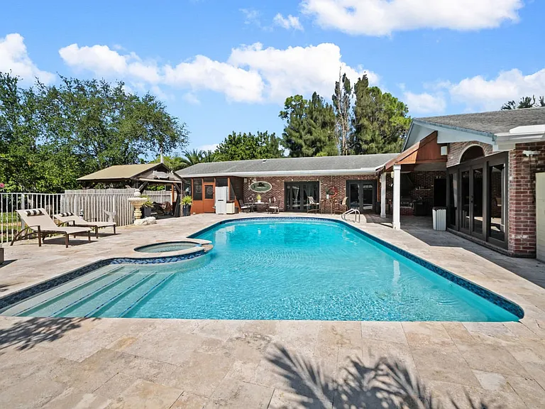 4501 Briarcliff Ln #ID1369675P — Photo 28