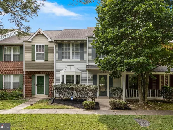 6206 Deerwood Ct, Waldorf, MD 20603