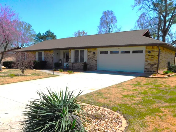 1903 Arbor St, Mountain Home, AR 72653