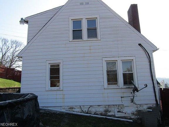 2nd image of 719 Saint Clair Ave