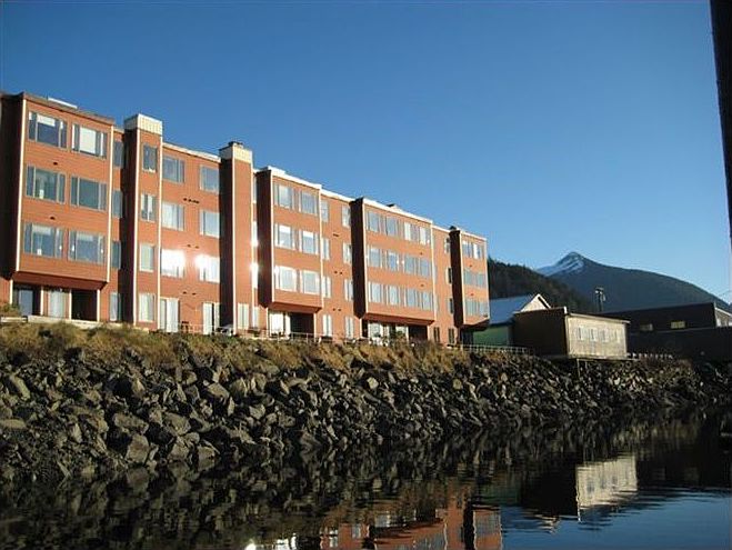 Harbormaster Condominiums
