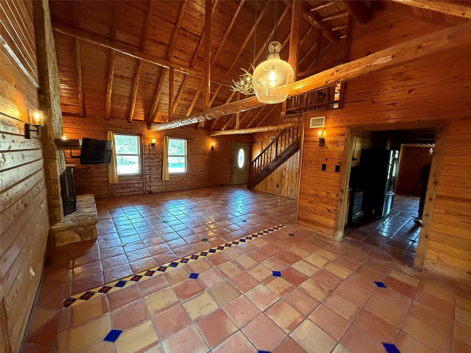 2 bed, 2.0 bath, 1648 sqft, $2,500 — Photo 3