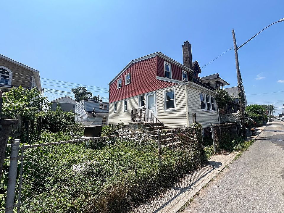 2nd image of 37 Eaton Ct