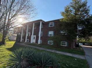 4510 Landside Dr #12, Louisville, KY