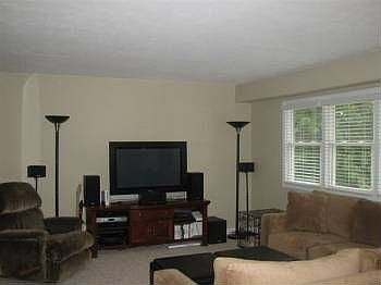 3rd image of 7418 Ivy Lane Dr