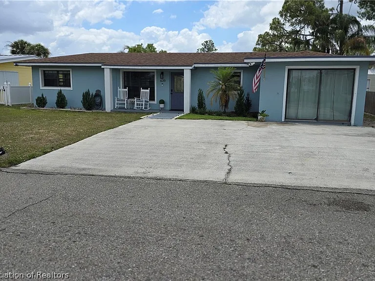 639 Killarney Dr — Photo 39