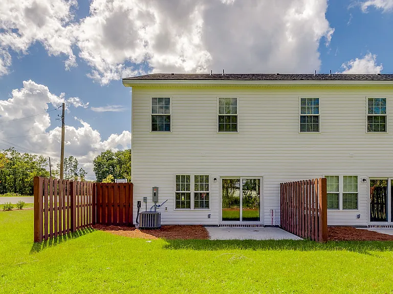 93 Belleau Woods Cir #20 — Photo 2