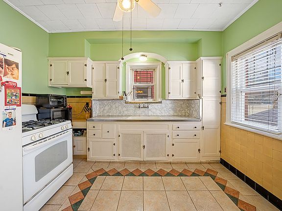 5th image of 3615 Avenue
