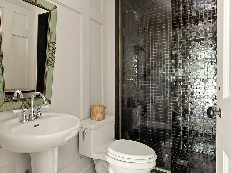 14 Saint Lukes Pl #1 — Photo 30