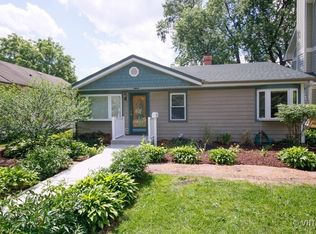 214 S Warwick Ave, Westmont, IL