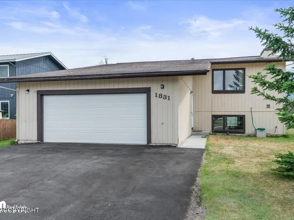 1831 Early View Dr, Anchorage, AK 99504