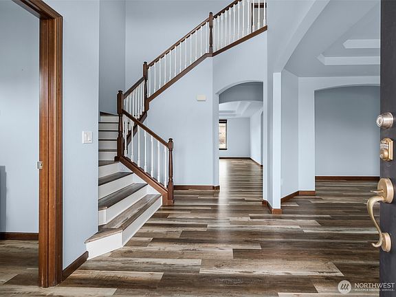 3rd image of 1033 Lyle Ridge Circle