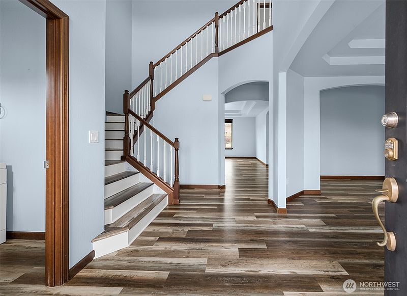 3rd image of 1033 Lyle Ridge Circle