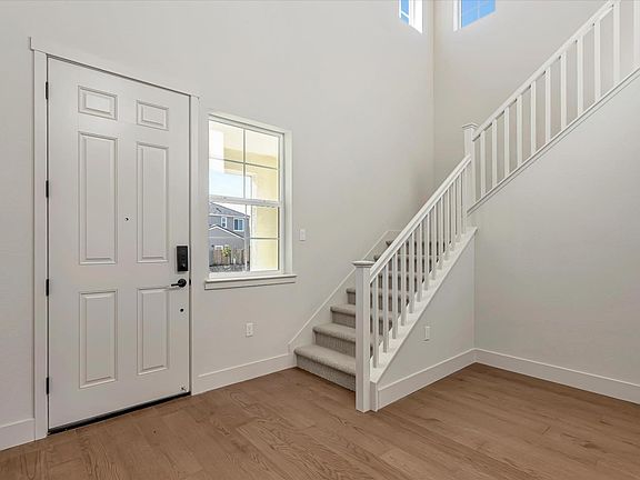 3rd image of 423 Brendan Ct