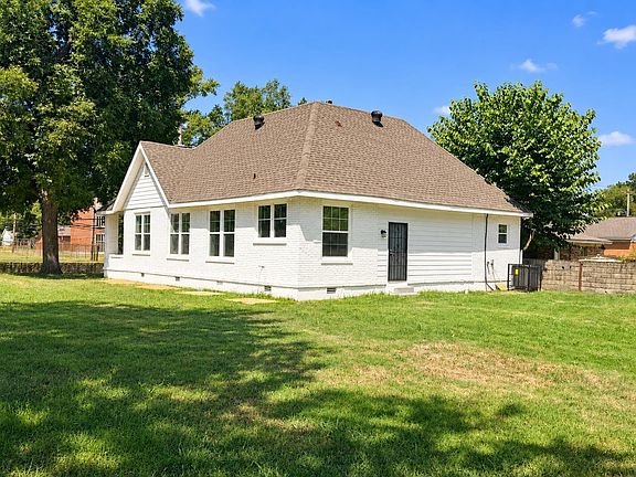 3rd image of 634 N Manassas St