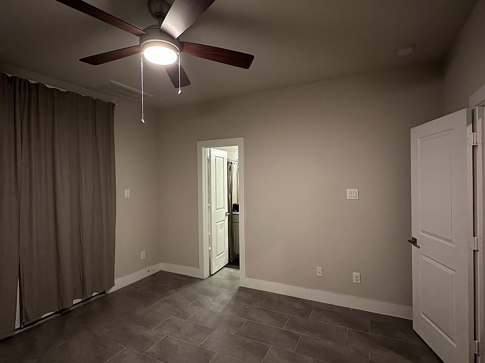 1st image of 919 W 22nd St Unit C