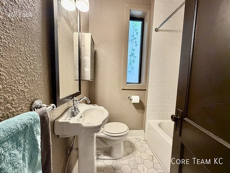 3818 Walnut St #1S — Photo 11