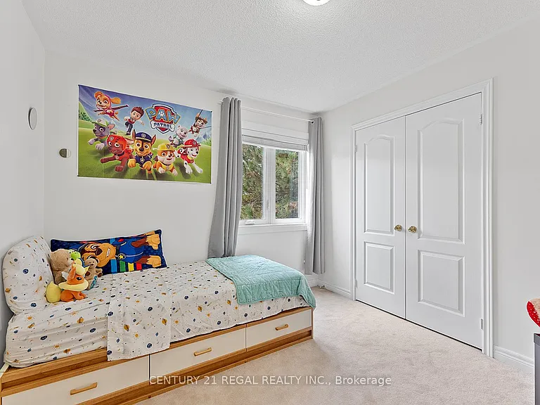 42 Ballymore Dr — Photo 40