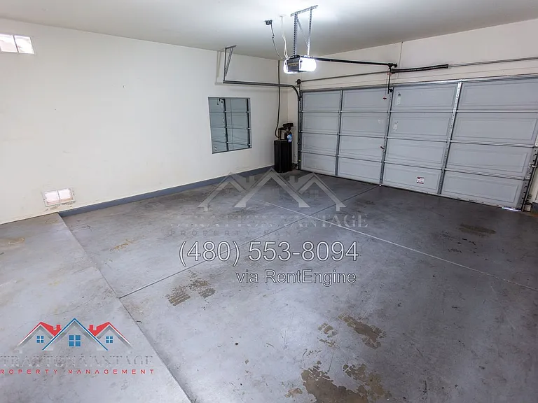 42322 W Lunar St — Photo 24
