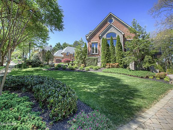 2nd image of 558 Stone Vista Ln