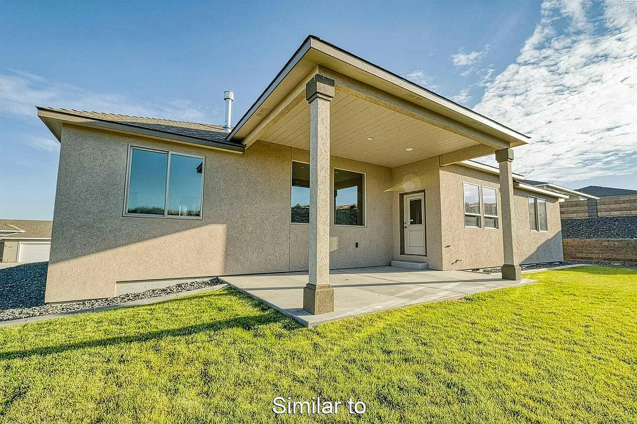 1615 Palermo Avenue — Photo 3