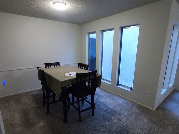5th image of 1433 E Torrey Pines Cir