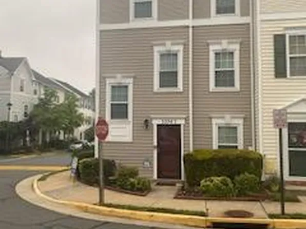 22985 Fleet Ter, Sterling, VA 20166