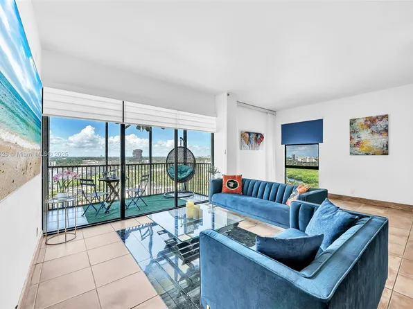 20301 W Country Club Dr #Penthouse 22, Aventura, FL 33180