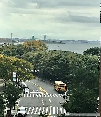 Rented by LL Real Estate Services | media 10