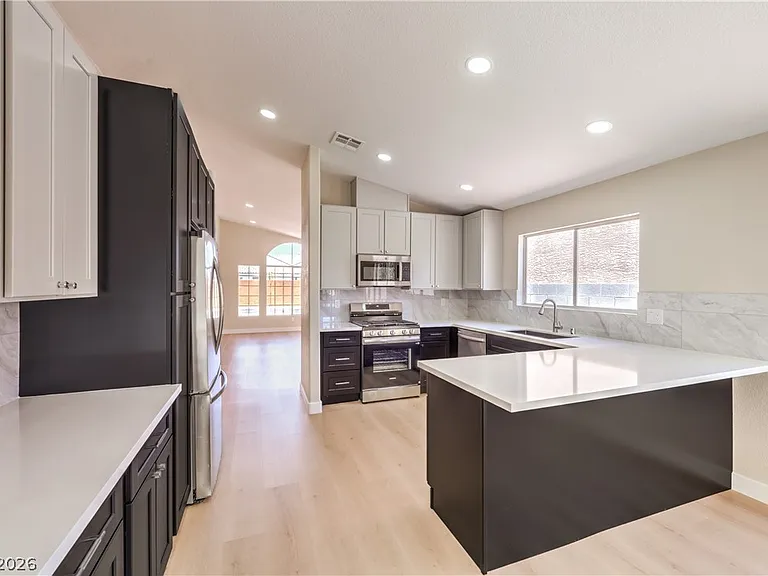 8305 Windrush Ave — Photo 13