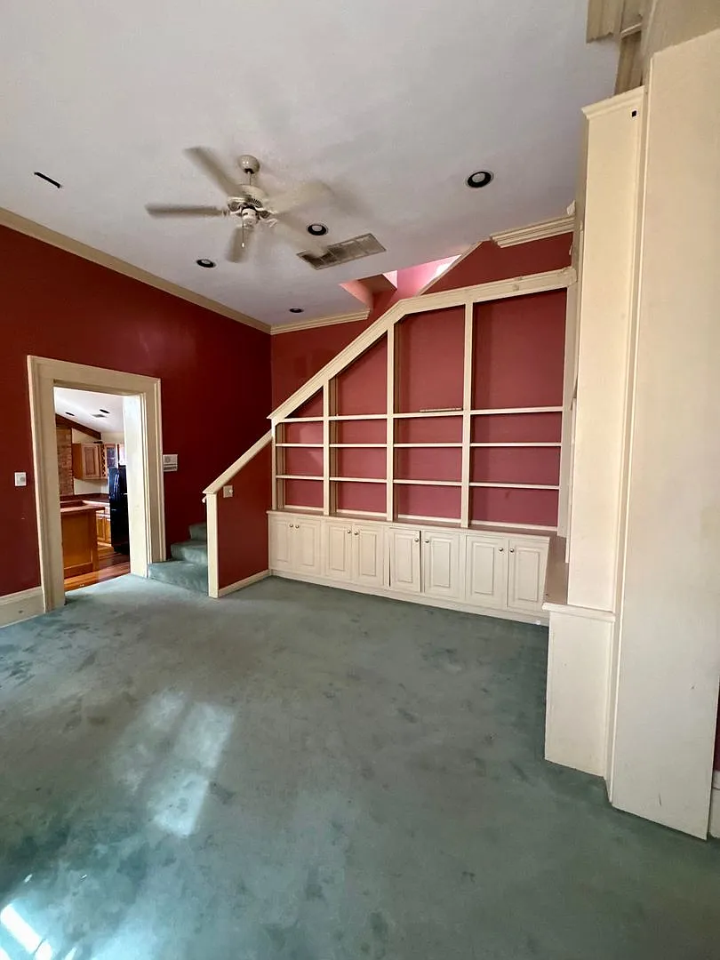 1202 Columbia Street — Photo 4