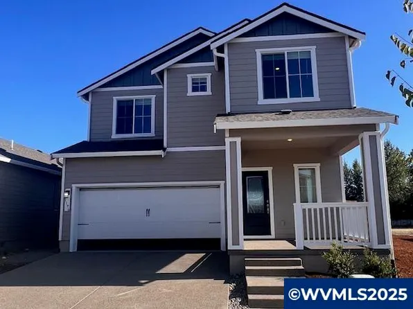 1196 Parkside Ave, Woodburn, OR 97071