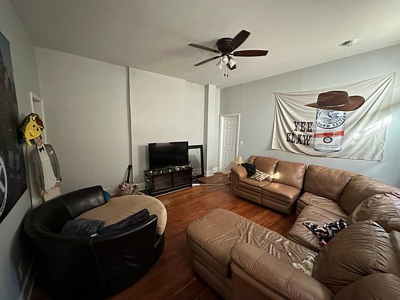 5th image of 2327 Flora St