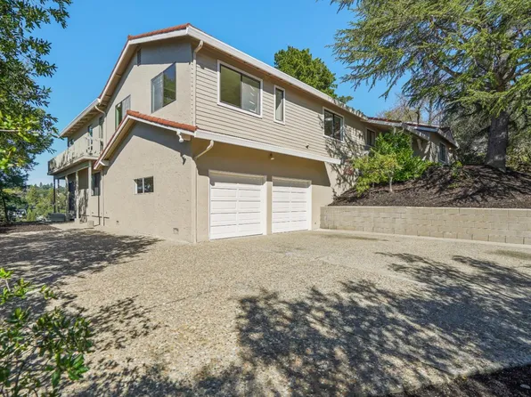79 Muth Dr, Orinda, CA 94563