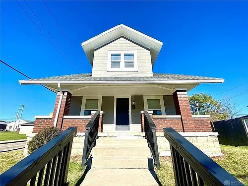 100 E 3rd St Photo 1