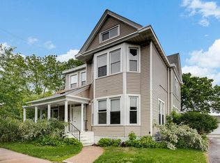 225 Wilder St N, Saint Paul, MN 55104
