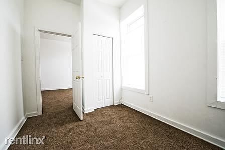 819 Independence Blvd Apartments Chicago Bedroom_1