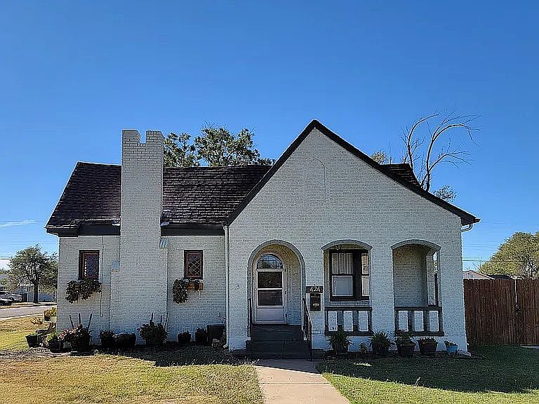 1st image of 424 Binkley Ave