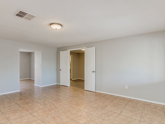 5th image of 1835 N 67th Ave