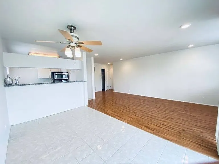 1957 Frank St / 2519 Virginia Ave — Photo 49