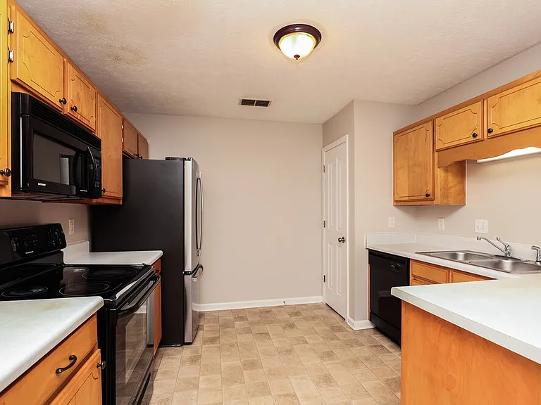 1280 Saint Andrews Dr — Photo 7