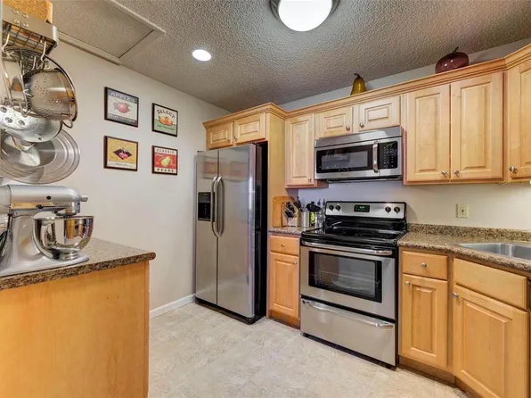 1726 Redbird Cv, Saint Louis, MO 63144