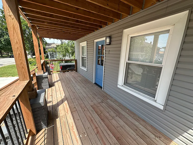 826 E 21st Ave #1 — Photo 2